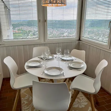 Premium 70qm 2,5 Kueche, Smart Tv, Garage, Wifi Appartement
